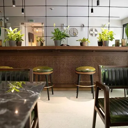 Botanica Hotel 4*