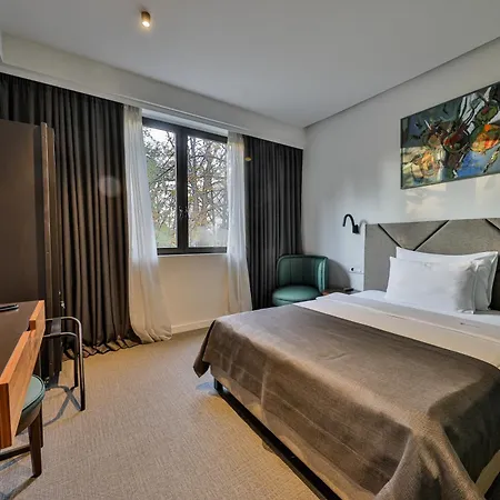 Botanica Hotel