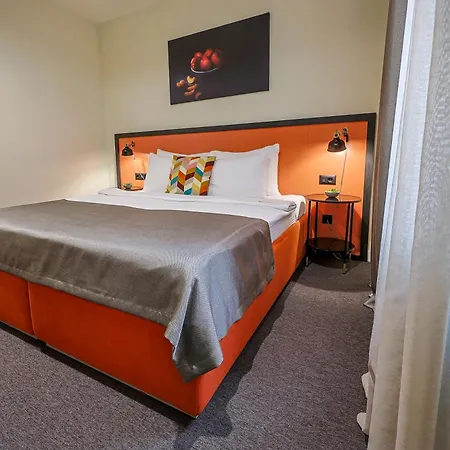 Botanica Hotel 4*