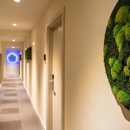 Botanica Hotel